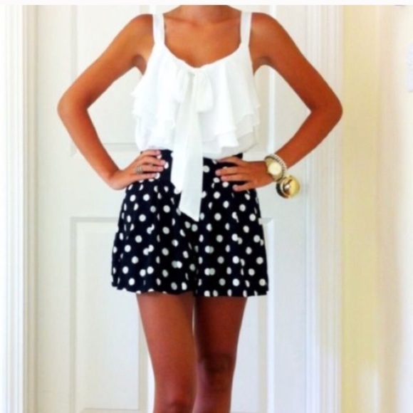 LF High Waisted Polka Dot Shorts NWT Sz 6 Black White - Picture 1 of 10
